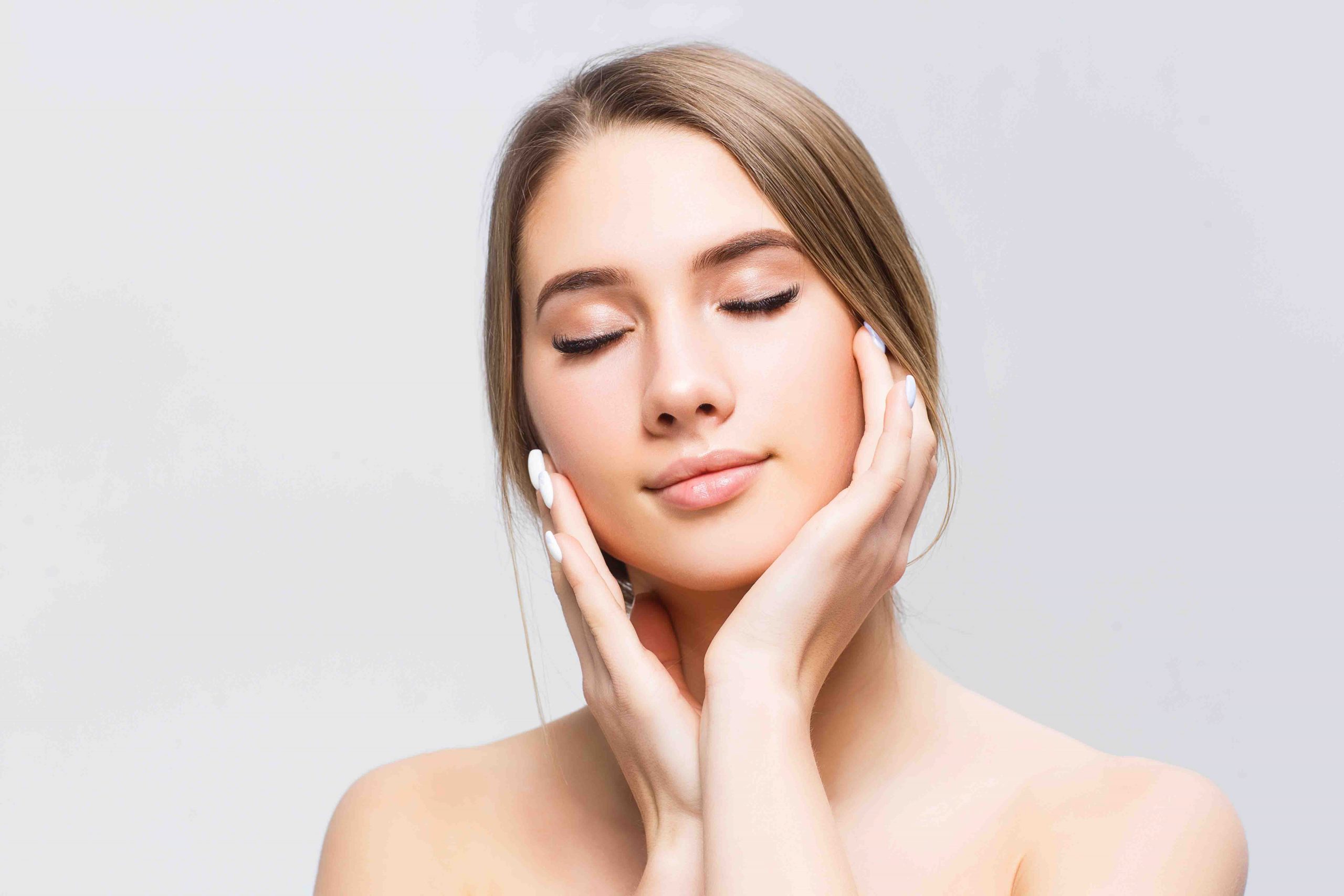 Lifting facial: Diga adeus às rugas e linhas de expressão